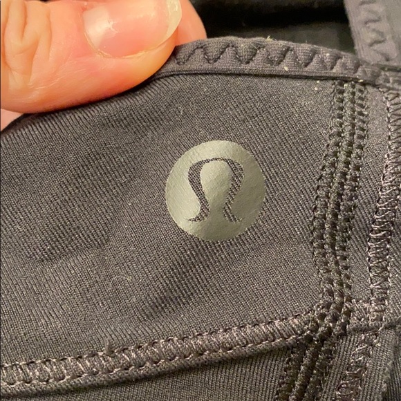 LULULEMON BLACK RACEBACK TANK - Picture 3 of 4